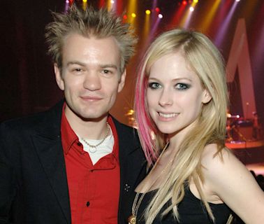 Deryck Whibley Joins Ex-Wife Avril Lavigne Onstage in Las Vegas for Sum 41's 'In Too Deep'