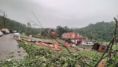 Tornadoes sweep Southern US; more severe weather expected along Gulf Coast