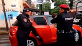 Roban auto con bebé abordo; policías logran recuperarlo [VIDEO]