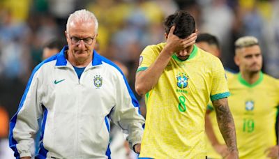 Bajo críticas, Brasil espera que Neymar y la historia brinden frescura tras fracaso en Copa América