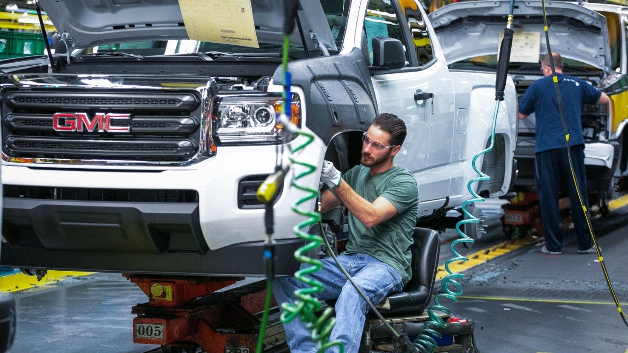 Lear, facing strike in Missouri, gets letter from GM that prompts UAW to file NLRB complaint