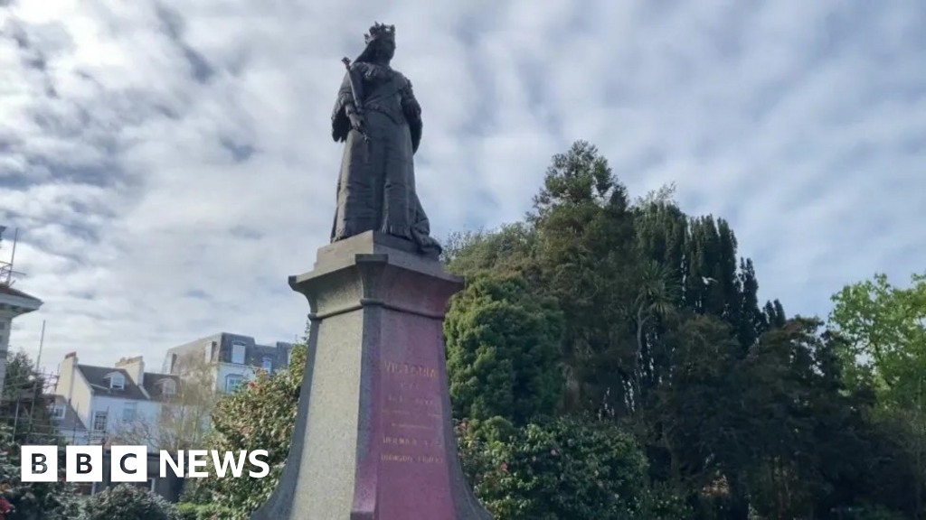 Woman charged for throwing pink paint at Guernsey statue
