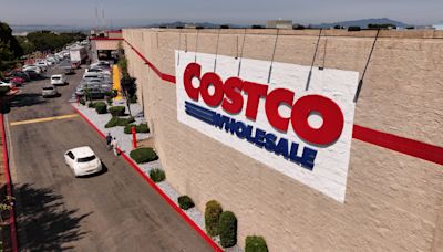 Costco Raising Membership Fees: Learn About the Increase + Customer Feedback to the News