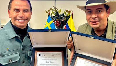 Jhonny Rivera recibió importante reconocimiento en Suecia: así lo celebró