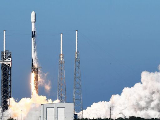 SpaceX set to launch Falcon 9 rocket carrying Starlink satellites from Florida Tuesday evening