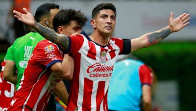 Toluca vs Chivas: 'Pocho' Guzmán titular, 'Chicharito' a la banca