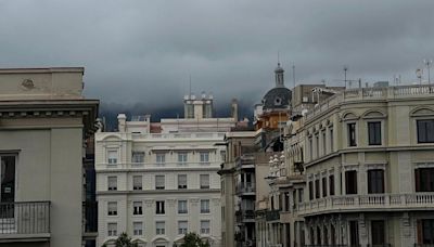 ¿A qué hora va a llover en Barcelona? El Meteocat deja claro cuándo empezará a empaparse la ciudad condal