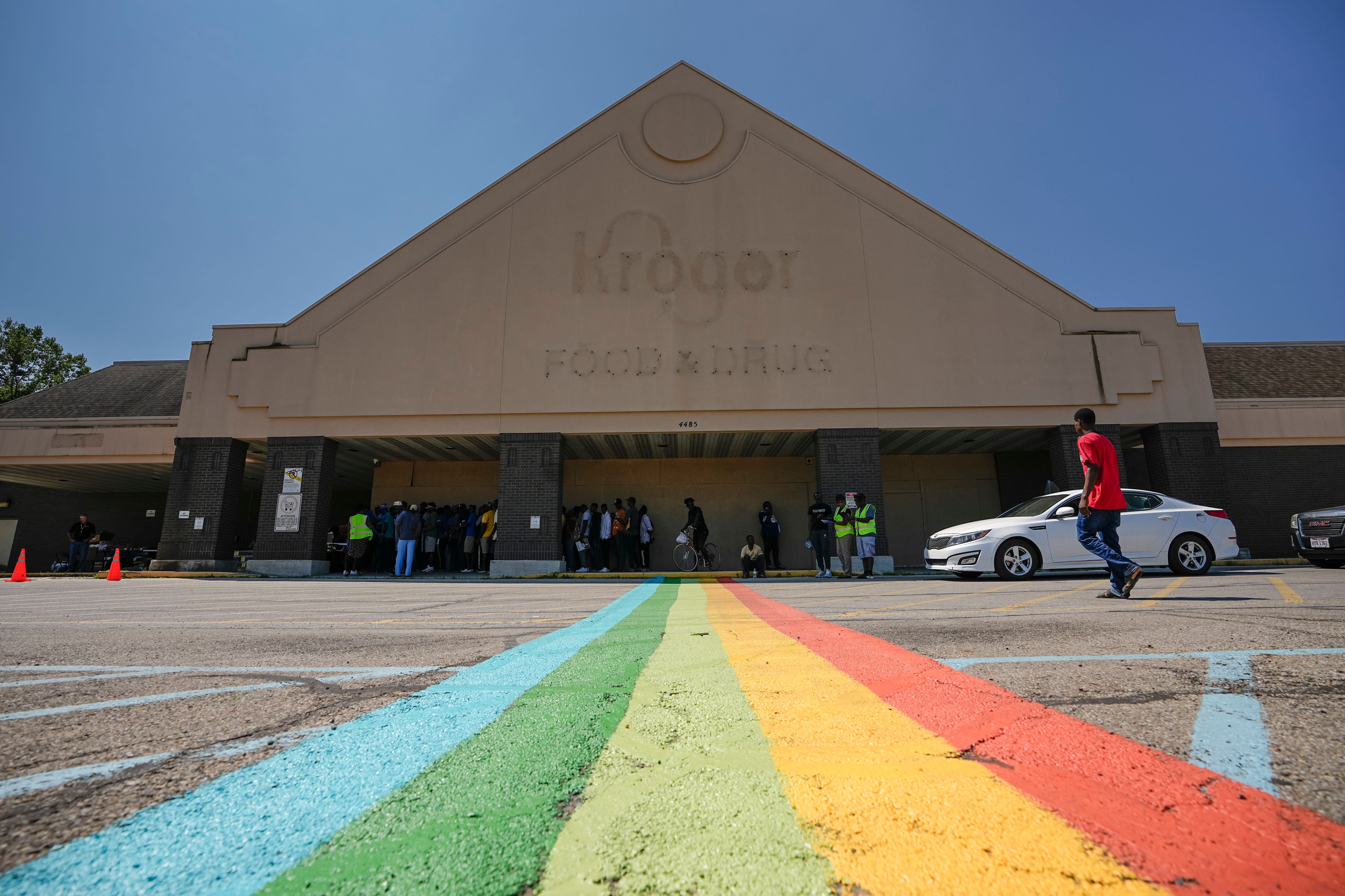 Shuttered Columbus Kroger gets new life at monthly pop-ups as renovations push on