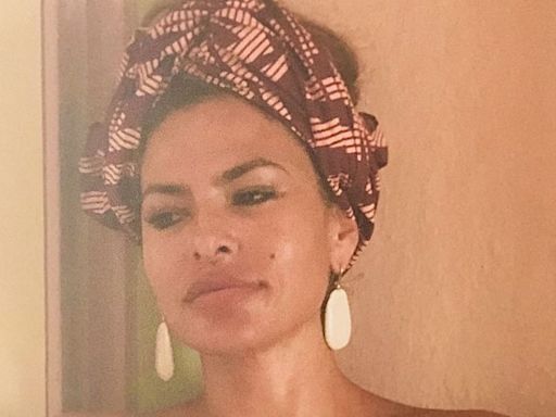 Eva Mendes stuns in strapless summer dress as she embraces the heat
