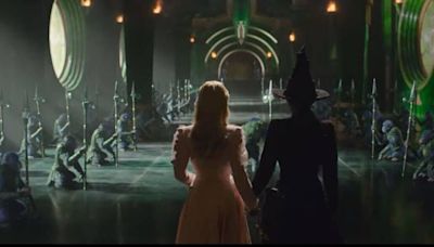 Wicked fans demand movie set 'becomes an attraction' at Universal Studios