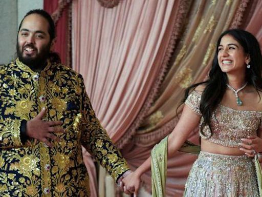 Falcon 2000 Jets to Gold Idols of God – 5 lavish gifts and arrangements by Nita and Mukesh Ambani at Anant Ambani and Radhika Merchant’s wedding