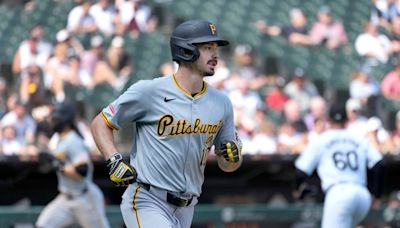 Bryan Reynolds records four hits, and four RBI's in Pirates 6-2 win