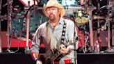 Toby Keith's Son Posts Touching Tribute to Late Country Star: 'The Strongest Man I Have Ever Known'