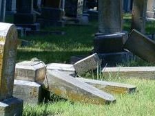 Reward offered by FBI for information on Jewish cemetery vandals in Ohio