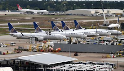 Two dozen passengers fall ill on United Airlines flight that landed in Texas