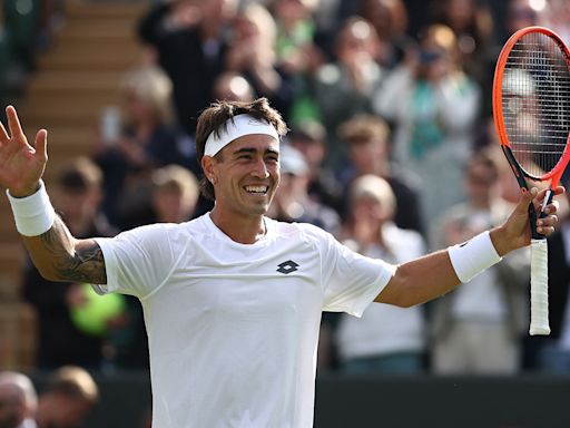 Francisco Comesaña y un triunfo de alto impacto en Wimbledon: ante Andrey Rublev, el sexto preclasificado en el All England