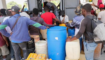 UN warns Haiti's capital blockaded, no aid for malnourished children