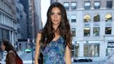 Emily Ratajkowski admite que 'sexualizarse' es una 'violación', pero tiene que hacerlo para vender