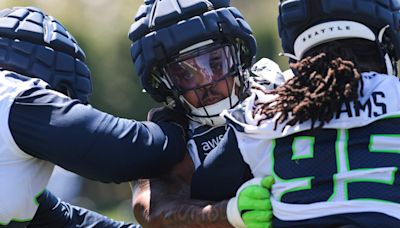 Seahawks training camp: Defense dominates Day 1 in pads