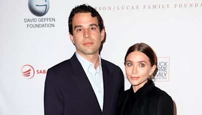 Ashley Olsen Was Happy to Support Louis Eisner at Art Show