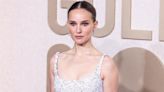 Natalie Portman : l’actrice de 43 ans adopte le jean incontournable de cet été 2024