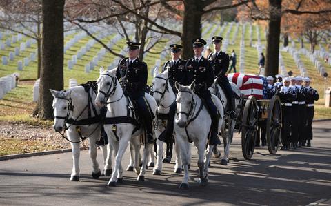 Return of horse-drawn funerals at Arlington National Cemetery delayed