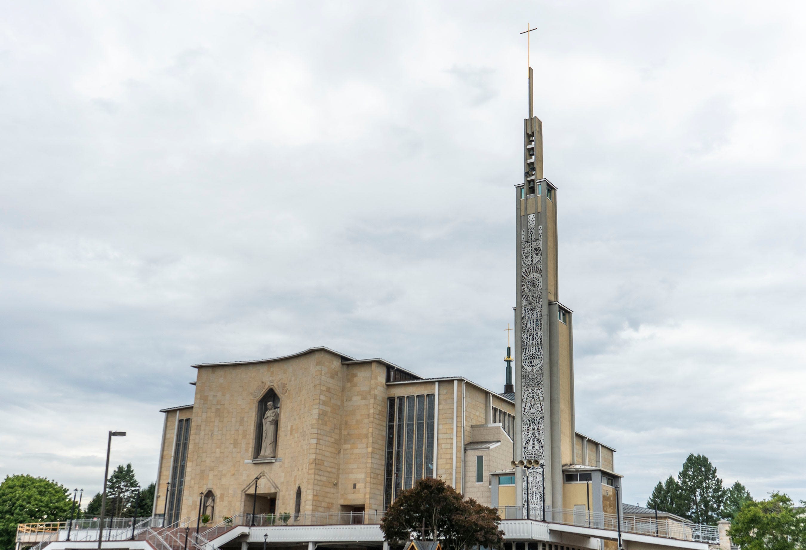 Why is Donald Trump coming to the Our Lady of Czestochowa shrine in Bucks County?