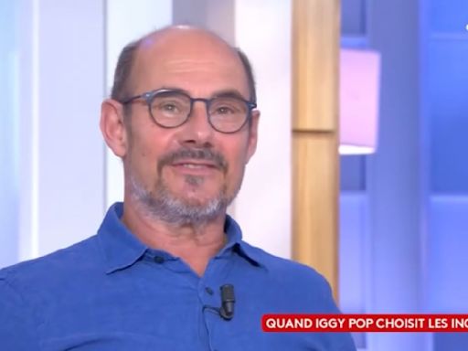 "Il a de l'humour" : Bernard Campan découvre le clin d'oeil de Iggy Pop aux Inconnus ! (VIDEO)