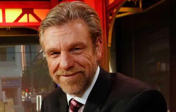 Howard Eskin barred from Citizens Bank Park following unwanted advance toward an Aramark employee