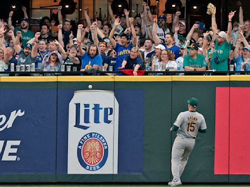 Dylan Moore sets career high with 5 RBIs to help Mariners topple A's