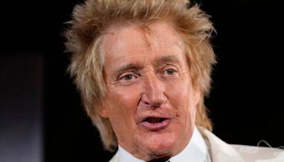 Rod Stewart's brutal Donald Trump dig sparks fury as he's told 'stick to music'