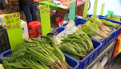 連日大雨衝擊菜價！葉菜類價格翻倍漲