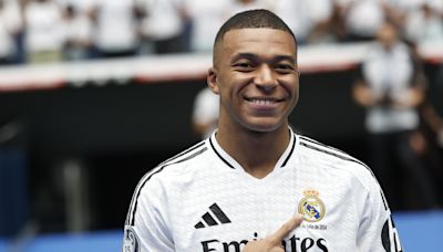 Mbappé no se opera de la nariz y arranca sus vacaciones