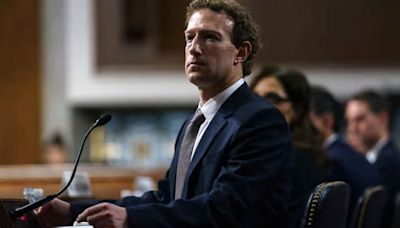Aaron Sorkin está escribiendo la secuela de 'La red social': "Culpo a Facebook del Asalto al Capitolio"