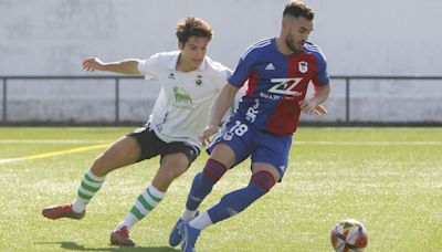 Locura total: un golazo de falta en el último minuto mantiene vivo el sueño del Langreo (1-1)