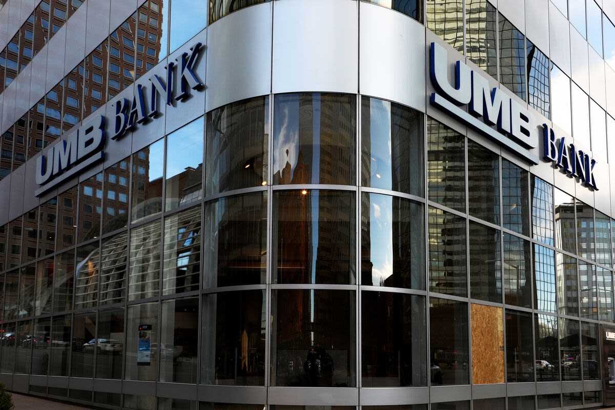 UMB Financial to Buy Rival Bank Heartland for About $2 Billion