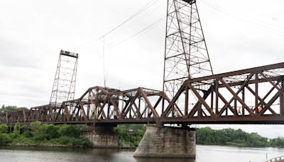 New York begins work to replace aging Albany rail bridge - Trains