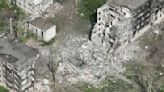 Imágenes de dron muestran devastación en Chasiv Yar, una ciudad ucraniana atacada por Rusia