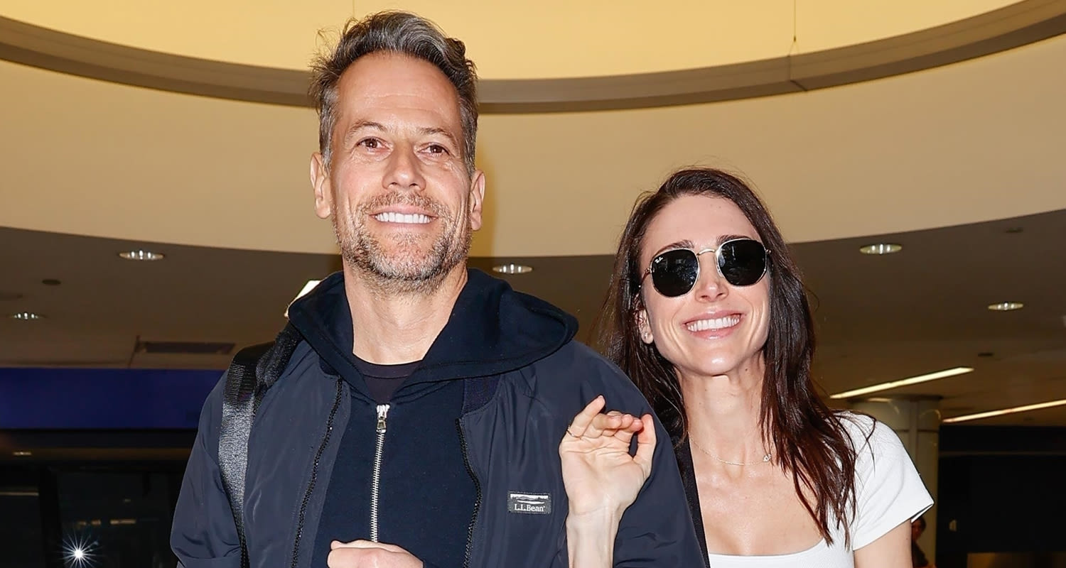 Ioan Gruffudd & Fiancée Bianca Wallace Arrive Back in L.A. After Getaway in Seattle