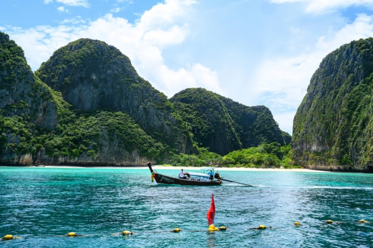 Famed Thai holiday isles suffer water shortages after heatwave