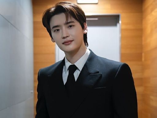 Lee Jong Suk says he no longer pushes himself ‘intensely and painfully’ for acting roles, talks about future projects