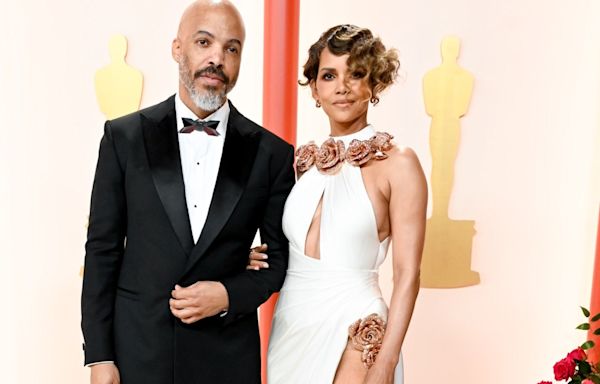 Halle Berry Reveals She Was 'Madly in Love' With Van Hunt Before They Ever Had Sex