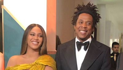 JAY-Z & Beyoncé Surprise Gloria Carter With Isley Brothers Performance For 75th Birthday