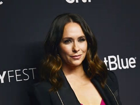 Jennifer Love Hewitt: Sie zeigt zum allerersten Mal ihre drei Kinder