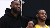 LeBron, enfadado, sale en defensa de Bronny tras su pobre debut