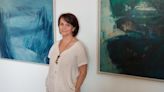 La pintora Margarita Alonso Saiz inaugura este jueves en Colombres la exposición 'Agua en el agua. Entre orillas'