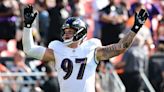 Brent Urban exits Ravens matchup vs. Titans with a neck injury