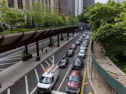 NY Governor Hochul Sued Over NYC Congestion Pricing Freeze