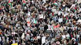 Thousands march in Chicago Loop to call for end to Israeli siege of Gaza