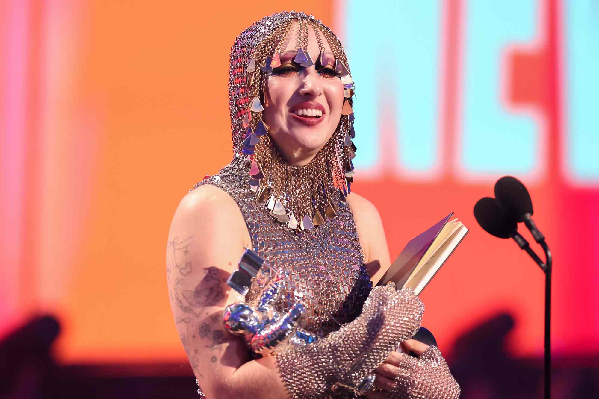 Chappell Roan Dedicates Best New Artist VMA Win to 'All the Queer Kids in the Midwest': 'I Am One of You'